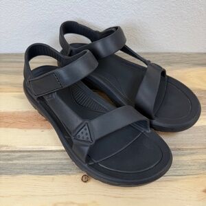 Teva Hurricane Drift Black Sandal Men's 9 Women's 11 Like New! Lightweight!